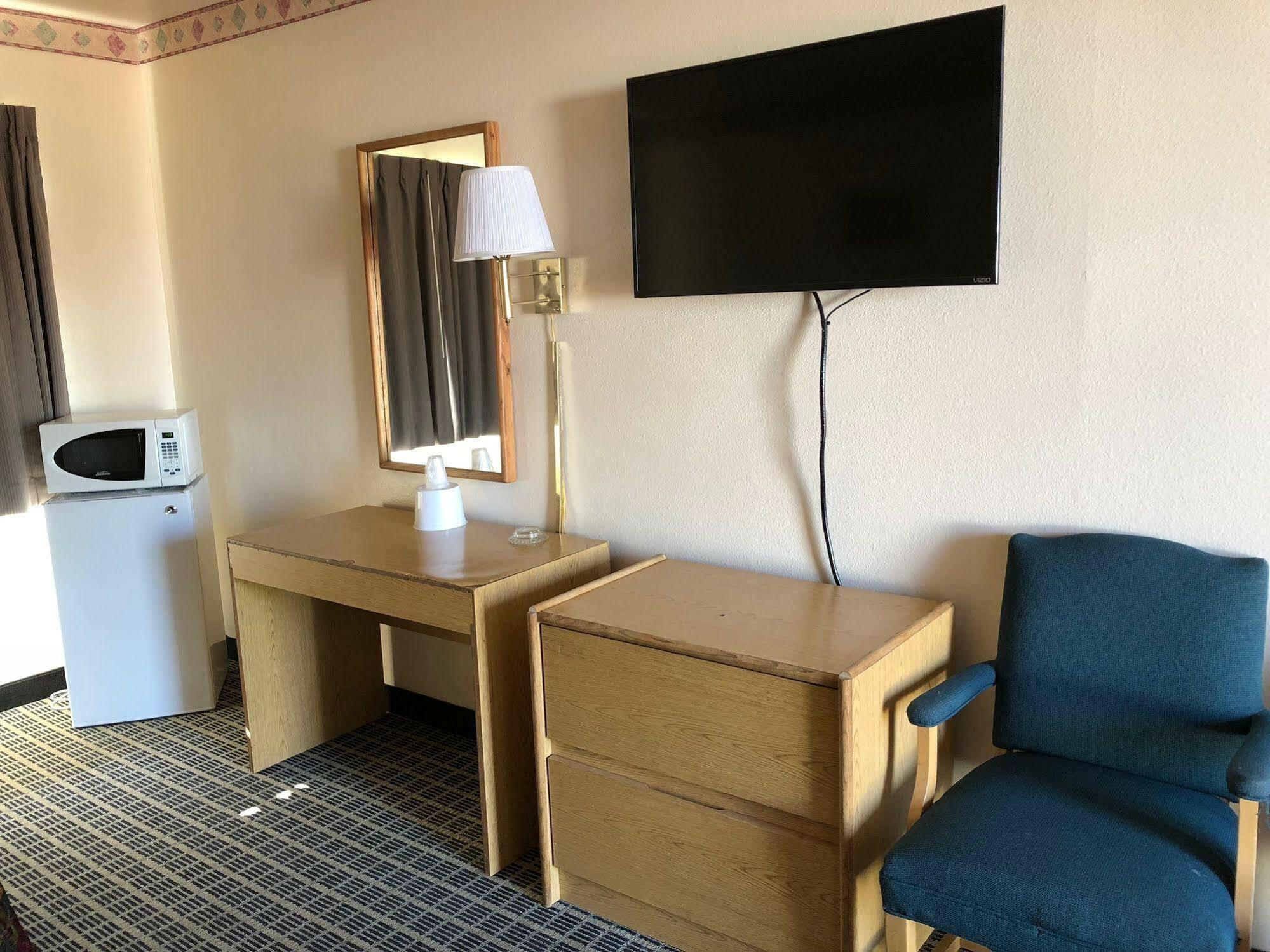 Economy Inn פרסנו מראה חיצוני תמונה